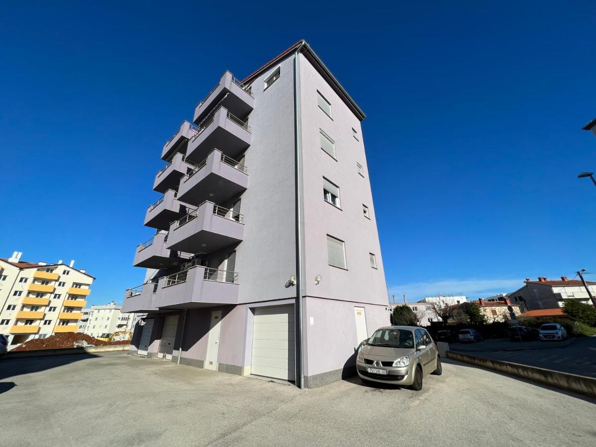 Apartman Ruza Apartment Pula Bagian luar foto